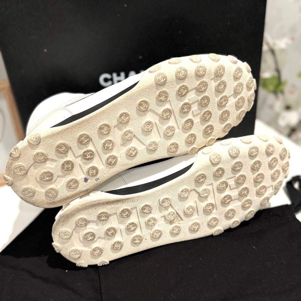 CHANEL White High-Top Sneakers - Picture 7 of 15